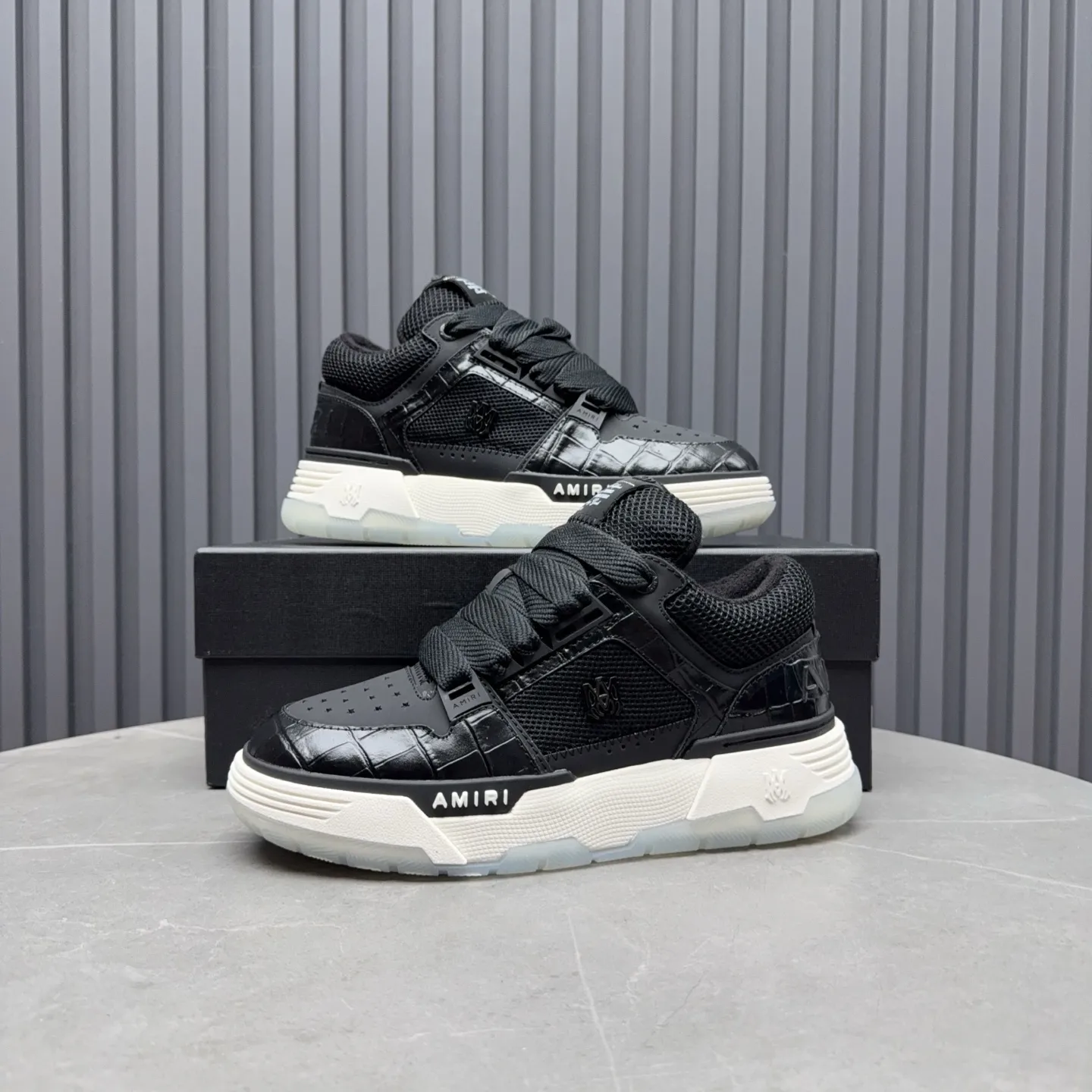 Men's shoes 💰660💰 AMIRI AMIRI trendy brand hot sale 🔥 Available all year round, couples 💑 Official website synchronization Imported fabrics 1⃣️ vs 1⃣️ replica, original factory special original sole, 35-45 (45. non-refundable)